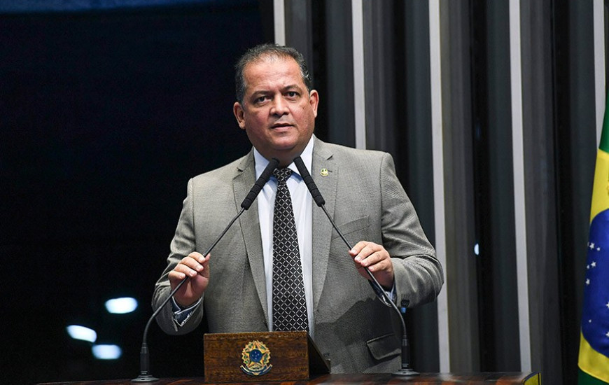 Senador Eduardo Gomes (MDB-TO) 