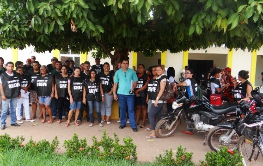 Servidores da saúde de Buriti
