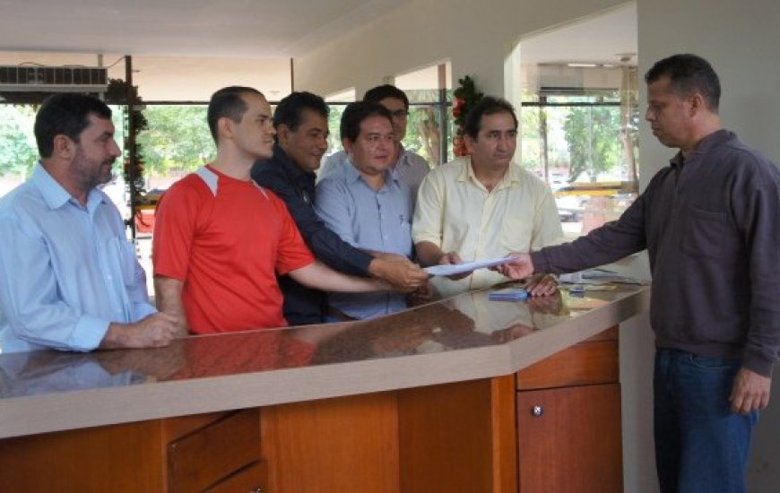 Representantes protocolaram ofício