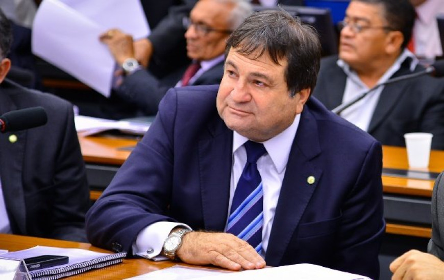Cesar Halum