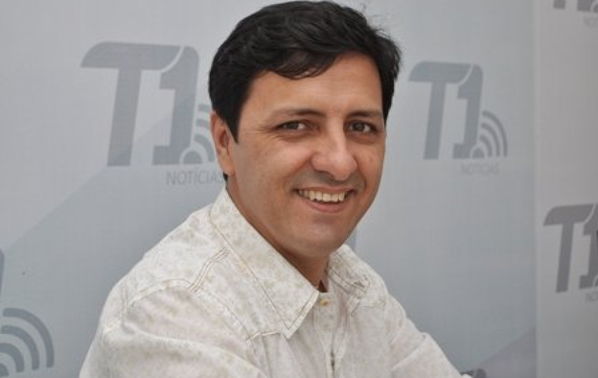 José Geraldo, em visita ao T1 Notícias