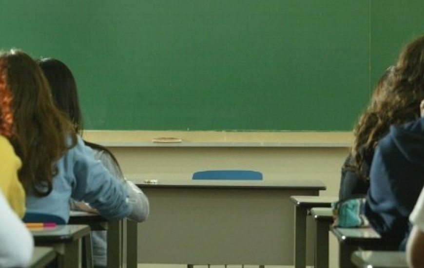 Pesquisa aponta que maioria dos jovens não estudam