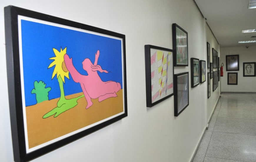 Obra de Tarsila do Amaral exposta na sede da Seduc