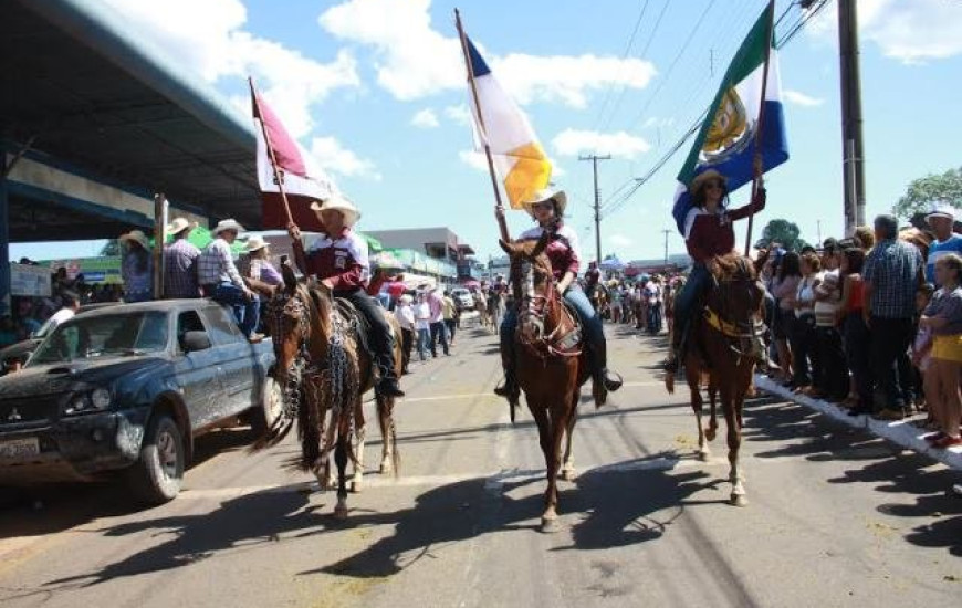 Cavalgada é considerada a maior do mundo