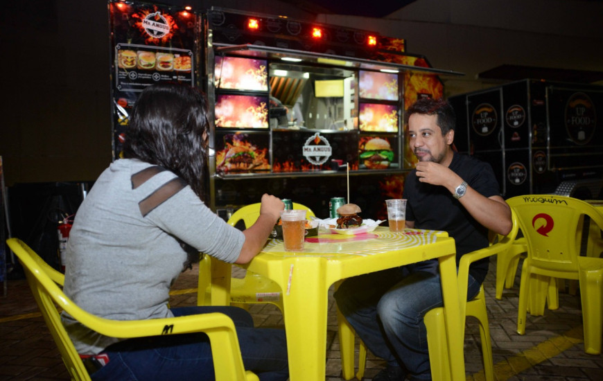 Food trucks venderão na praça de alimentação do evento