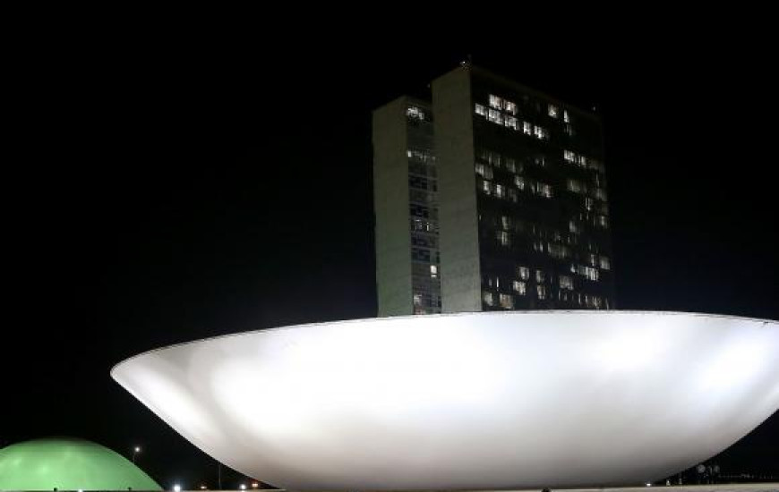 Comissão Especial retoma votação de sugestões hoje