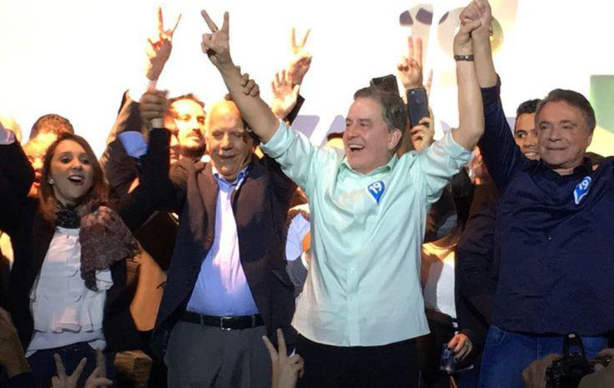Álvaro Dias foi escolhido pelos convencionais do Podemos