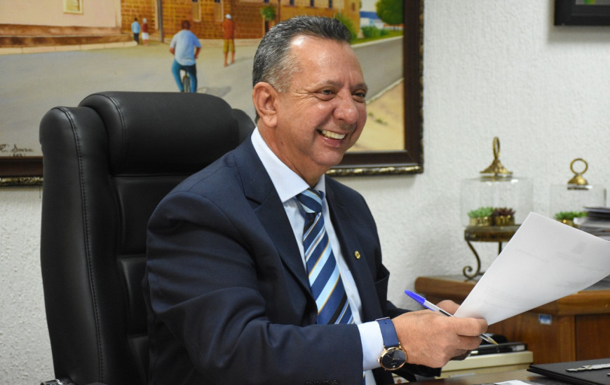 Deputado e presidente da Aleto faz homenagem aos trabalhadores