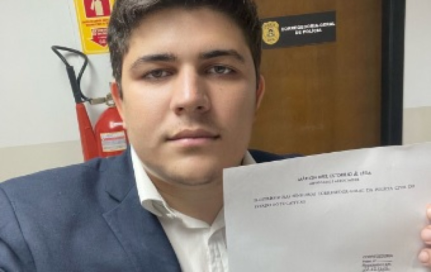 Documento foi protocolado pelo advogado Lucas de Castro.