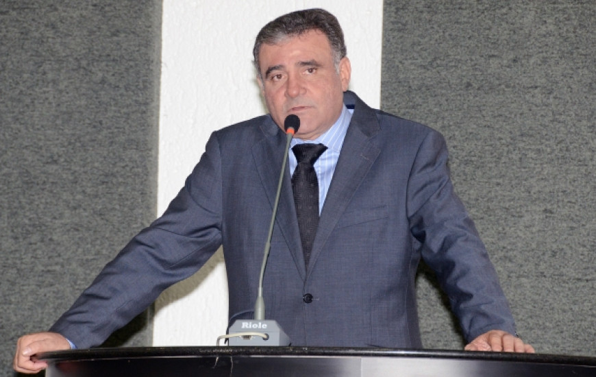José Augusto assume cadeira na Assembleia