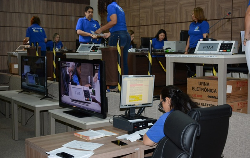 Urnas são auditadas para o segundo turno das eleições