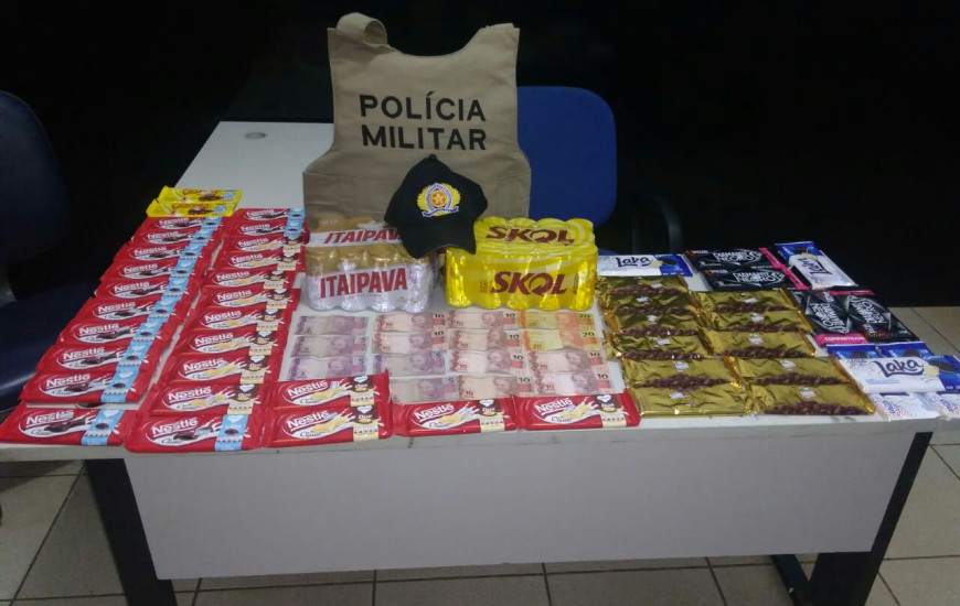 Polícia recuperou itens roubados no supermercado