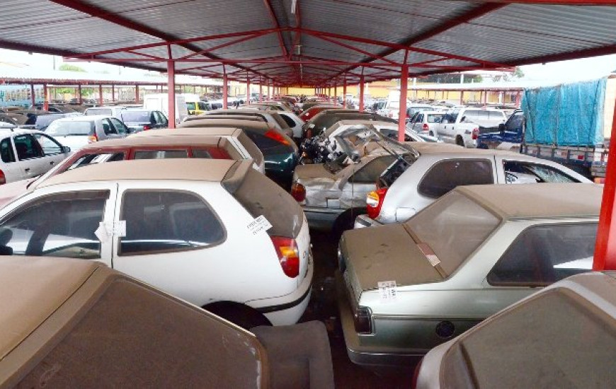 Carros apreendidos
