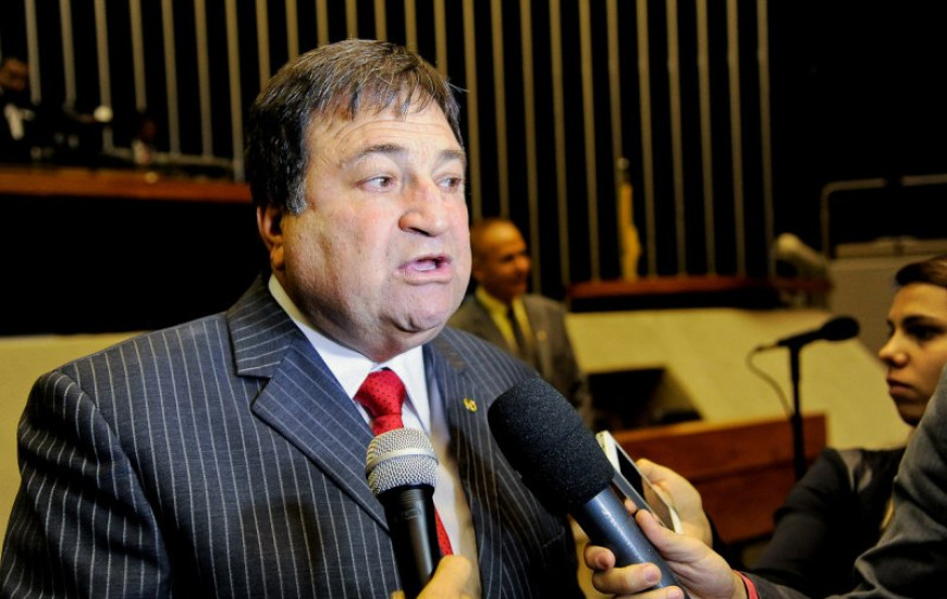 César Halum
