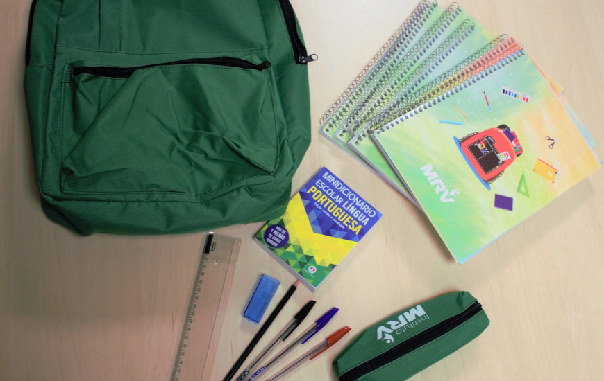 Kits foram entregues a filhos dos colaboradores da construtora