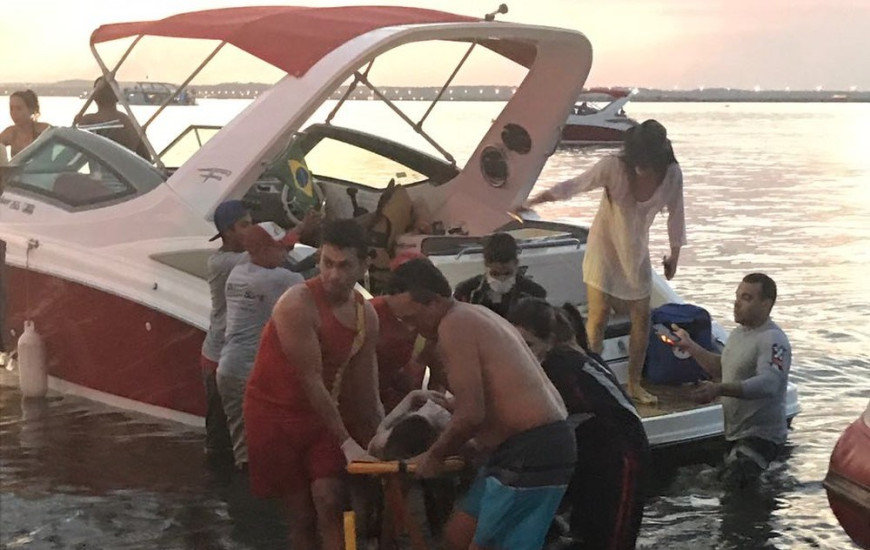 A jovem foi socorrida pelo Samu e levada para o HGP