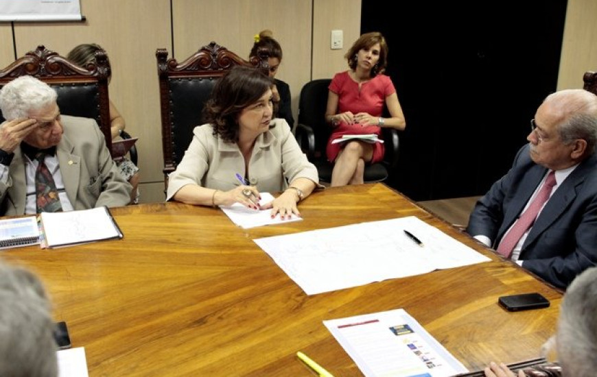 Kátia com ministro