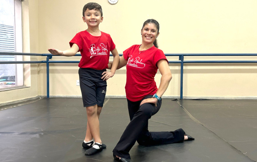 Benjamim e sua professora Flaviane Marques 
