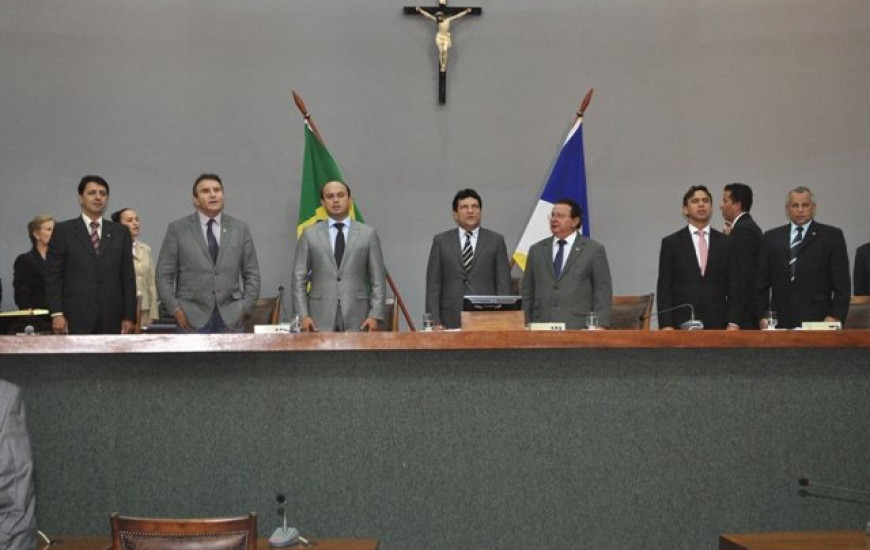 Eleições indiretas devem ser convocadas até dia 4
