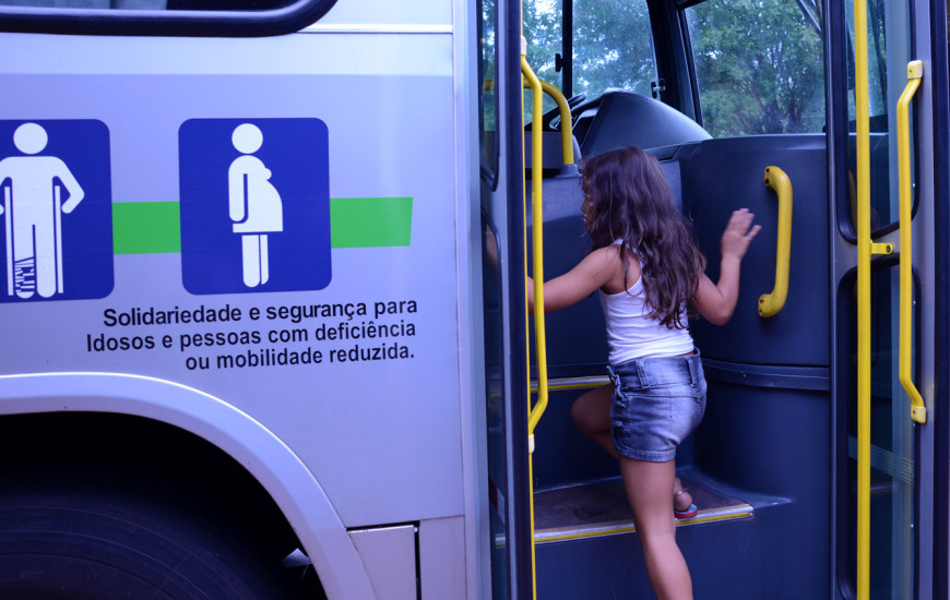 Crianças devem ir à Seturb para retirar carteirinha