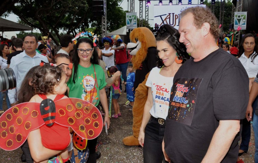 Mauro Carlesse e a primeira-dama Fernanda Carlesse prestigiaram a festa