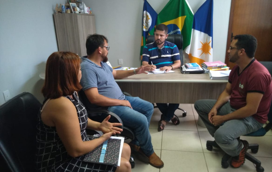 Reunião no gabinete do prefeito 