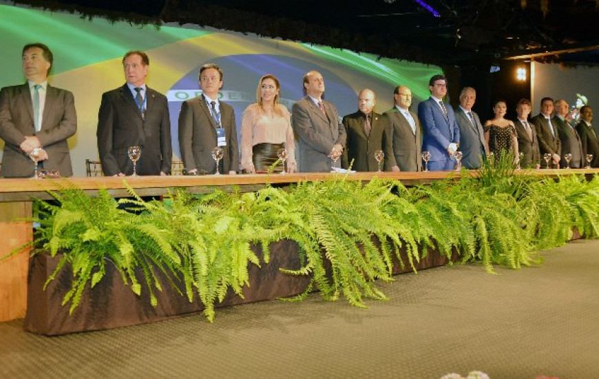 Luana compõe mesa de abertura de evento da Unale