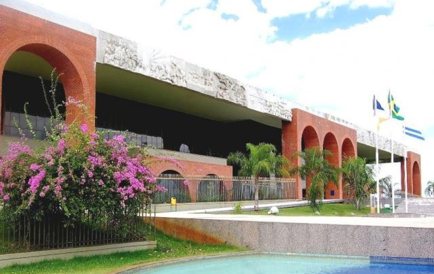 Governo amplia feriado do servidor