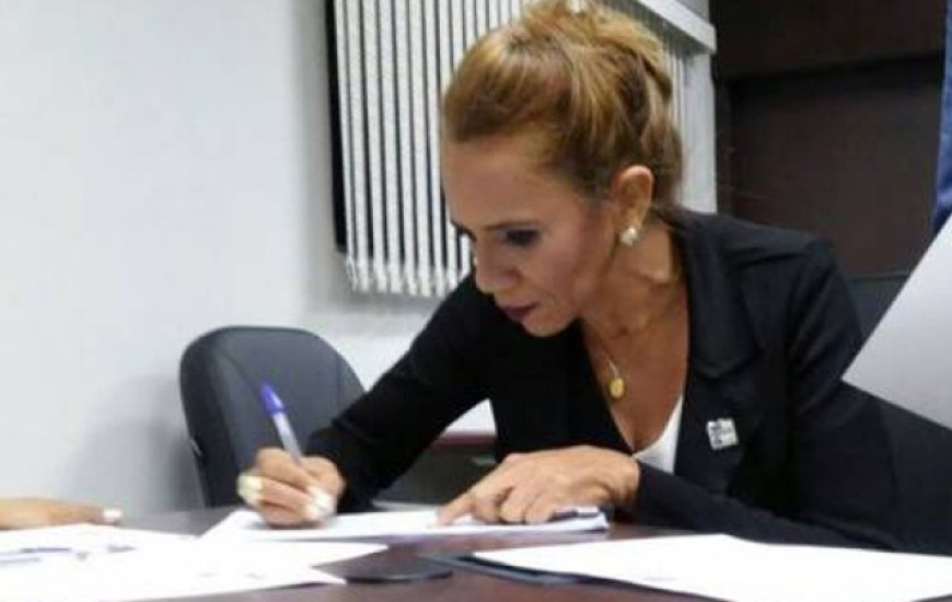 Martinha nomeou seis familiares a cagos na prefeitura