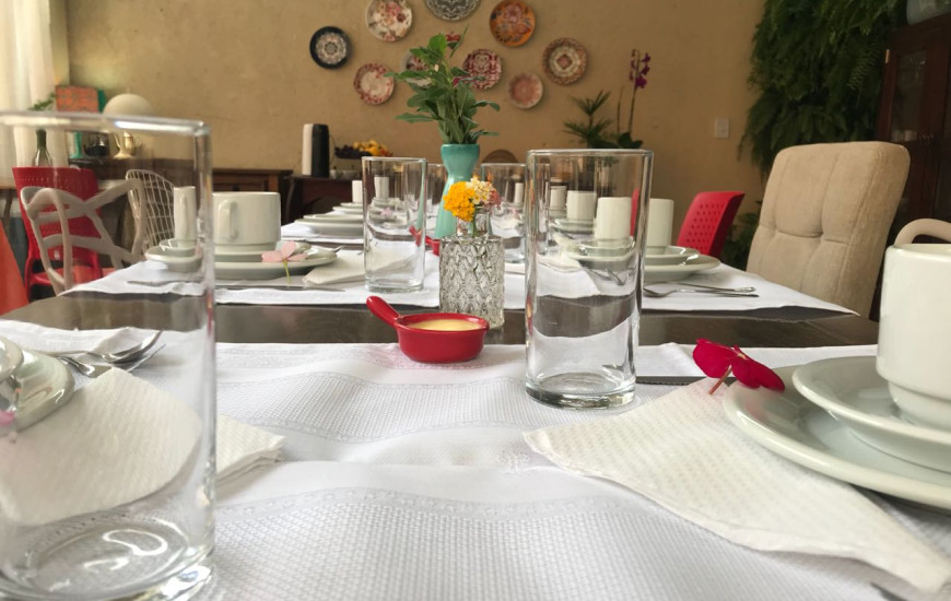 Bistrô oferece pratos tradicionais com toque regional 