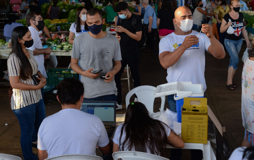 Ação acontece durante toda a semana e beneficia feirantes e população em geral 