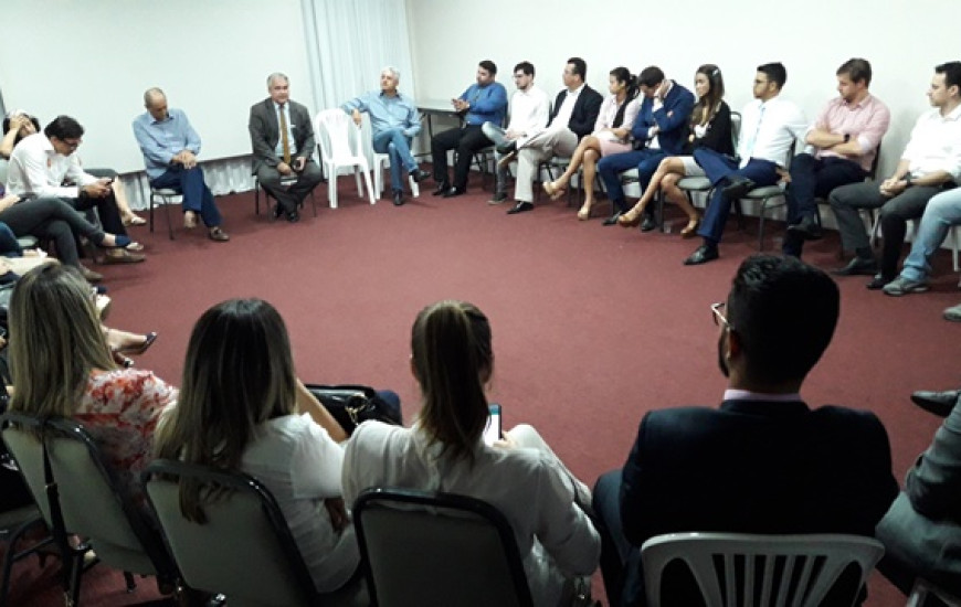 Juvenal Klayber reúne grupo e inicia discussão sobre composição de chapa