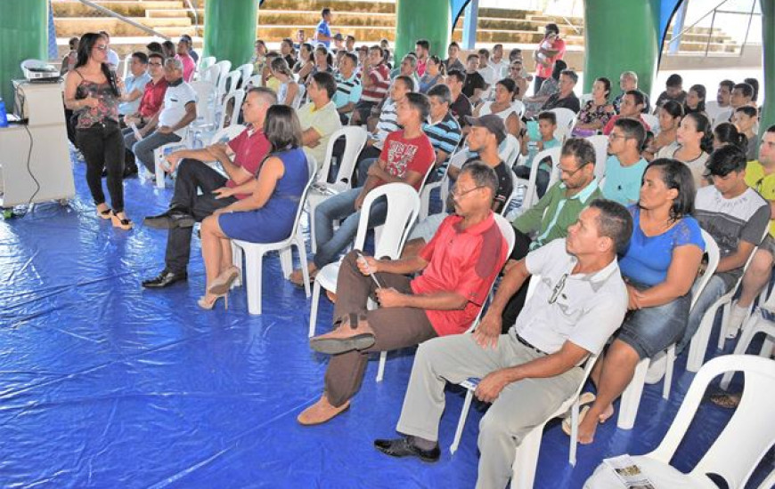 Marceneiros participam de palestra