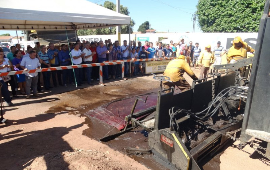 Gurupi faz recapeamento no Setor Vila Íris