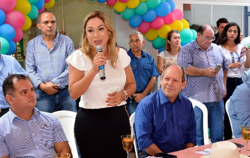Deputada Luana, filha de João, se emociona ao lembrar do pai