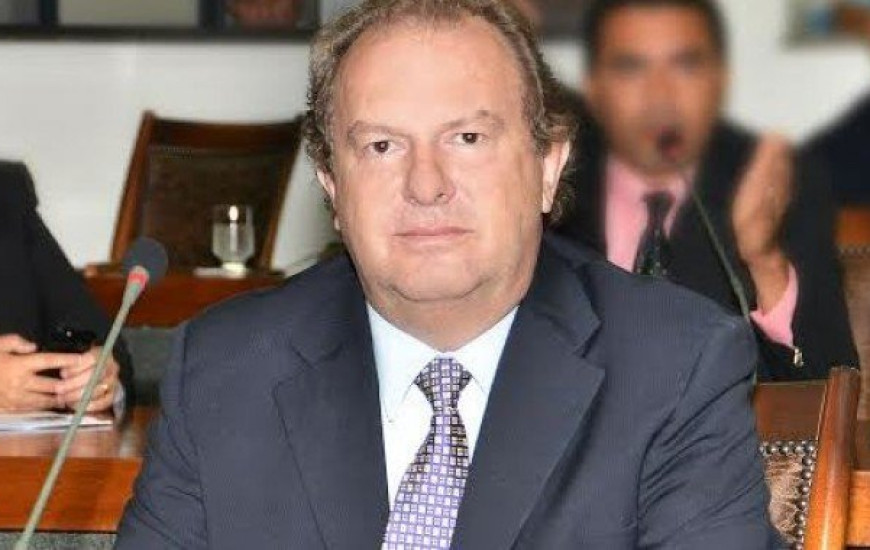 Carlesse assume presidência do PHS após deixar PTB
