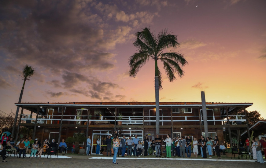 Cerimônia de abertura da exposição de fotos "Palmenses"