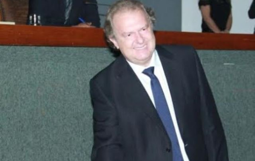 Mauro Carlesse garante respeitar constituição