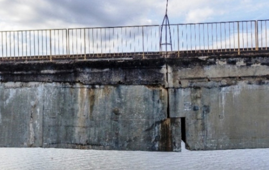 Ponte tem mais de 40 anos e está em situação precária