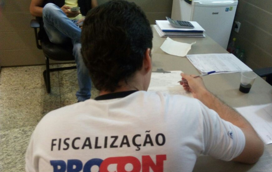Revendedor de gás foi fiscalizado após denúncia