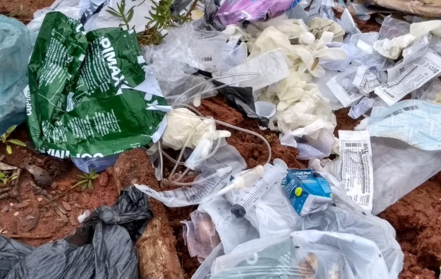 Lixo do hospital do Estado é recolhido por engano pela Prefeitura