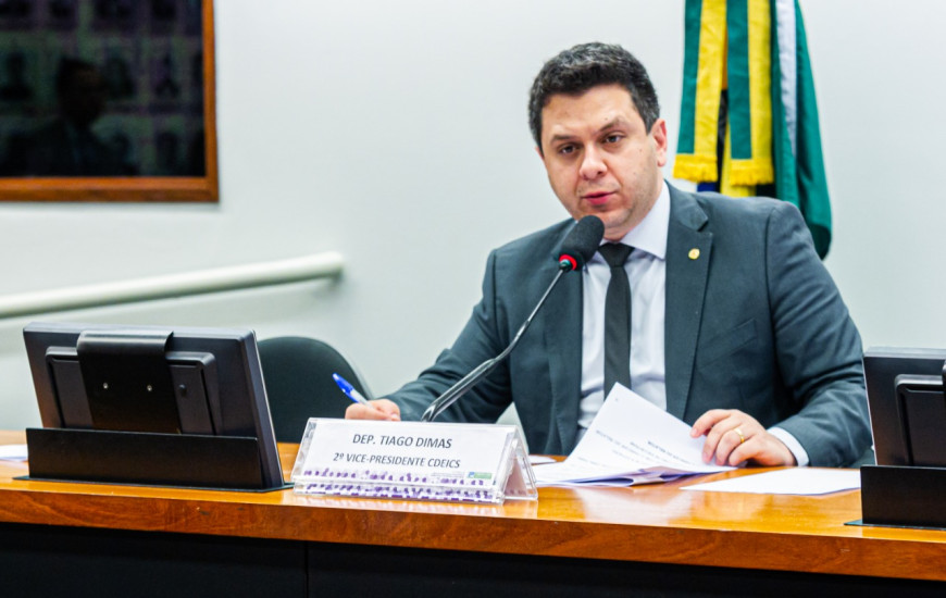 Tiago Dimas em reunião na Câmara dos Deputados