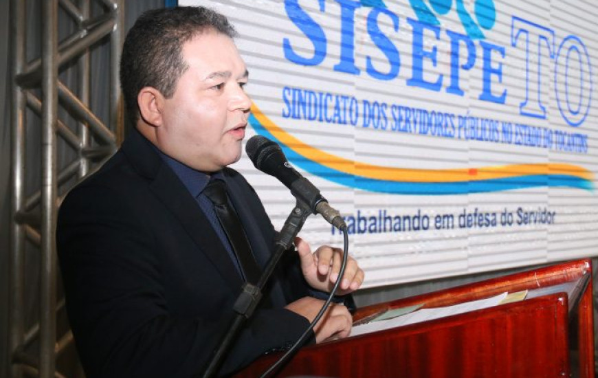 Presidente da entidade aponta riscos de terceirizar serviços públicos