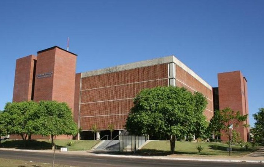 TCE aprova auxílio-moradia