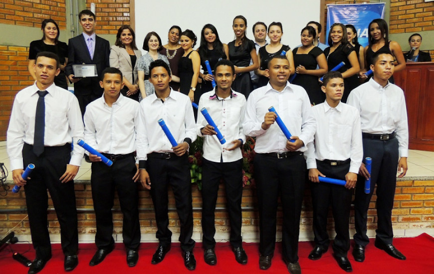 Alunos receberam os certificados