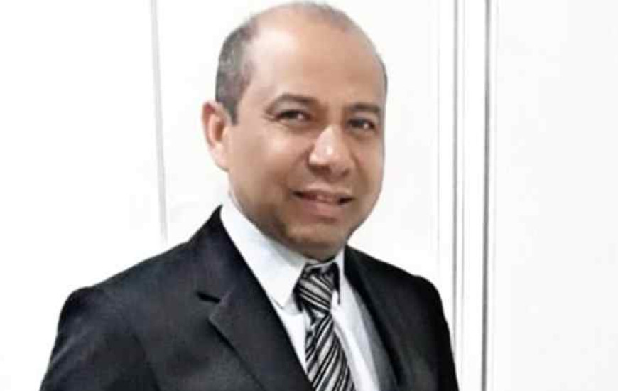 Jornalista Dermival Pereira.