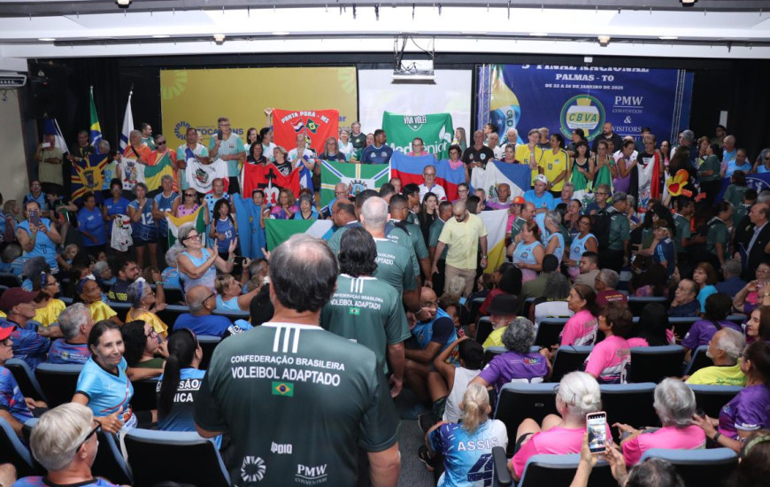 A 5ª Final do Vôlei Adaptado à Melhor Idade aconteceu em Palmas-TO, em janeiro d