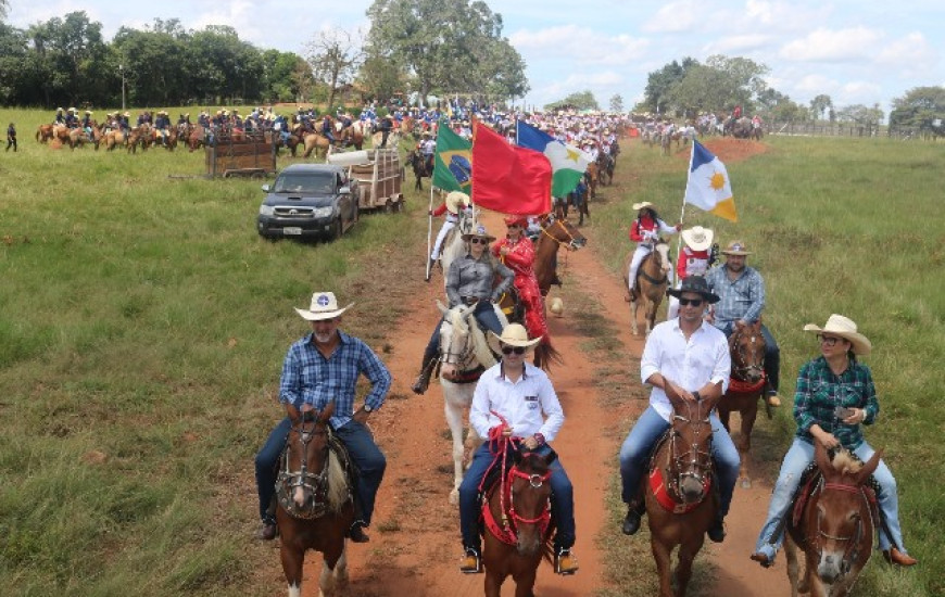 Kátia participa de eventos em campanha pelo Bico