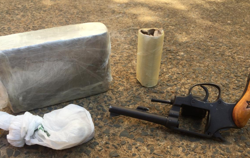 Material ilícito aprendido.