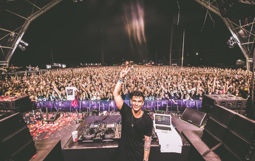 DJ já se apresentou no Lola Palloza e em Palmas